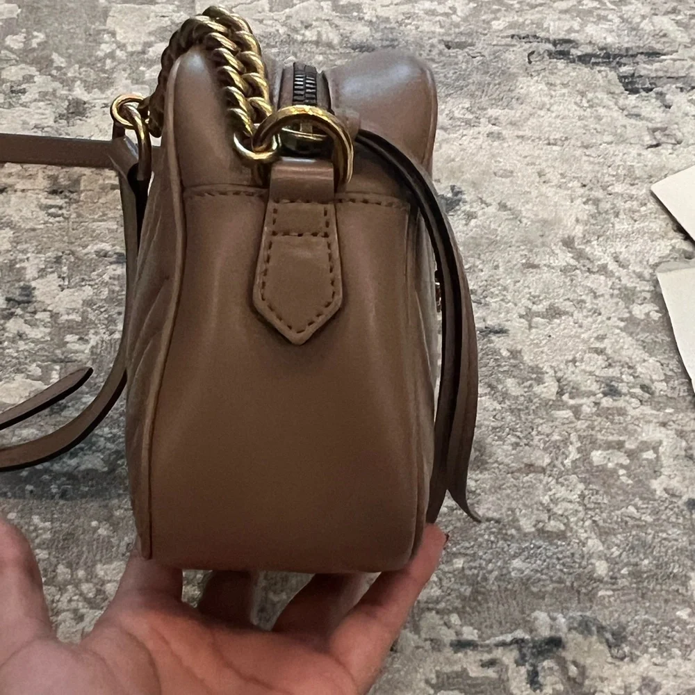 Gucci GG Marmont Small handbag - Picture 9 of 16